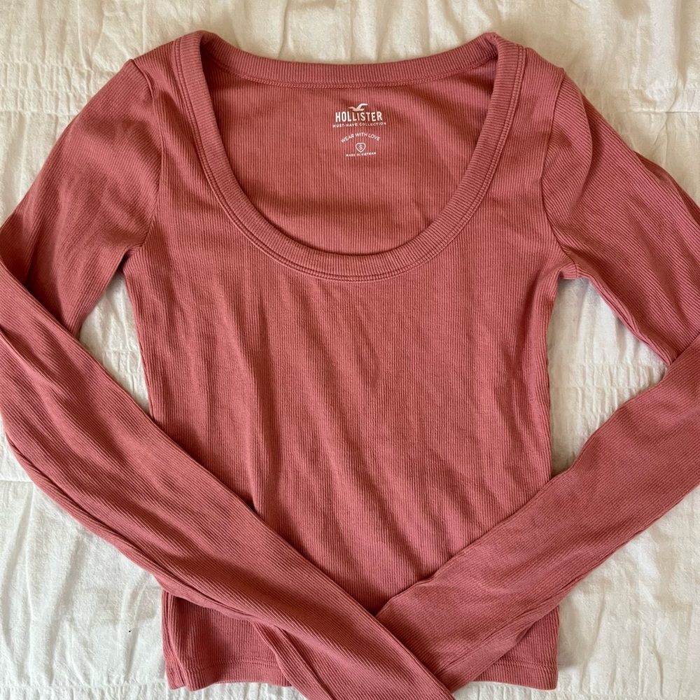 Hollister - Scoop Neck Long Sleeve Top